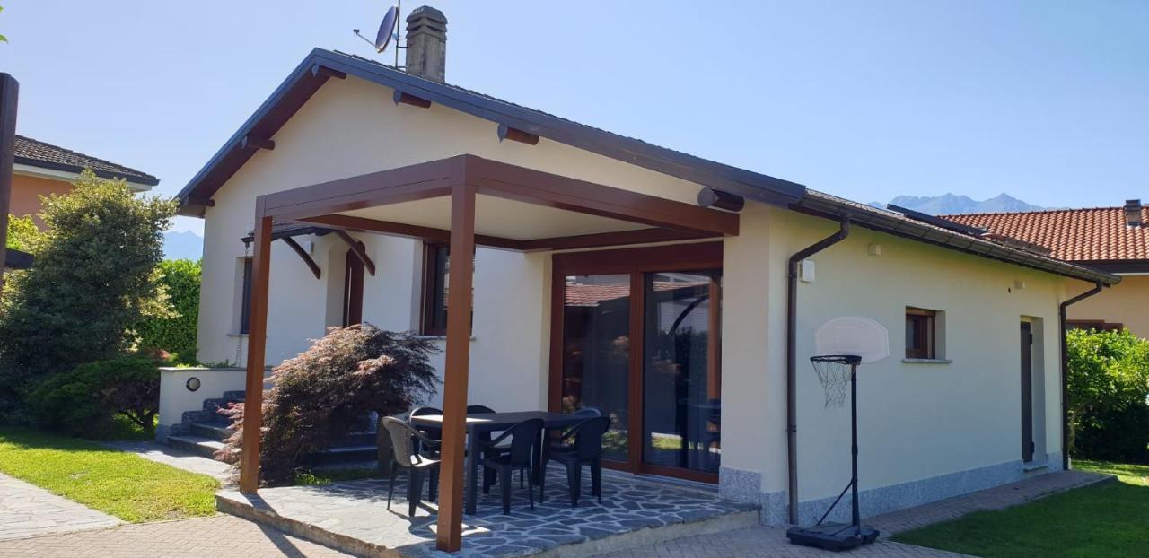 Villa Iris Colico Esterno foto